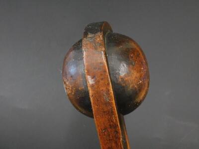 Tribal Art. An African knobkerrie or throwing club - 4