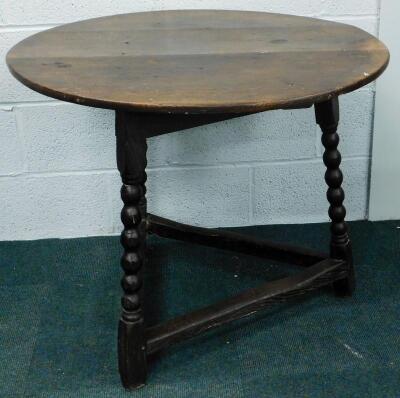 An 18thC oak cricket table