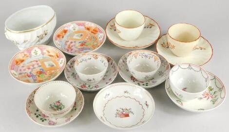 A collection of early 19thC Newhall and Newhall type porcelain