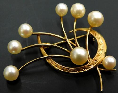 A cultured pearl brooch