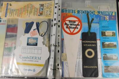 The Barbara Smith bookmark collection. Pens - 4