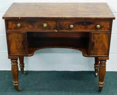 A 19thC mahogany dressing table