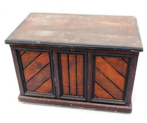 A Victorian scumbled pine blanket box