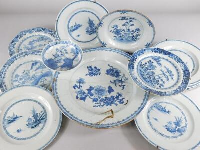 A collection of early 19thC Chinese export blue and white porcelain plates