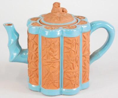 An English pottery teapot