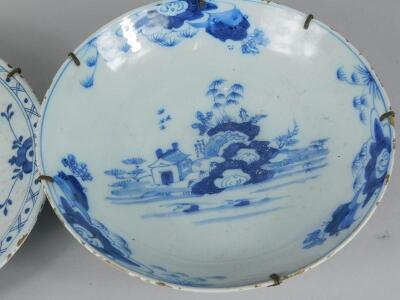 A late 18th/early 19thC Delft plate - 3