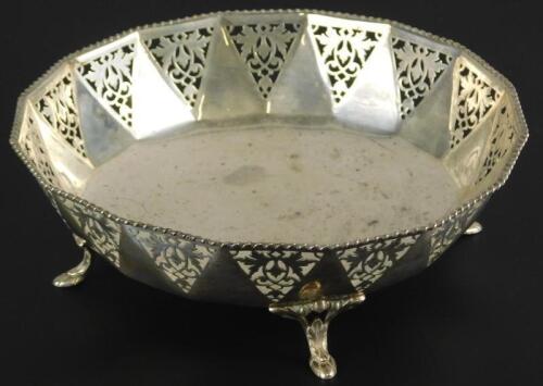 A George VI silver dish