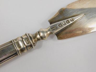 A Victorian silver handled Kings pattern butter knife - 2