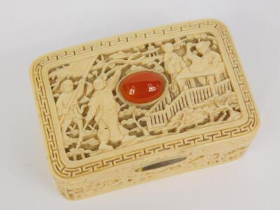 A Cantonese 19thC ivory box and hinged cover - 2