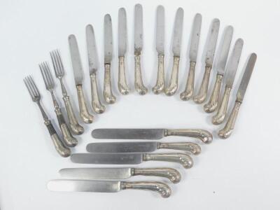 Eleven Wood of York silver pistol handle table knives