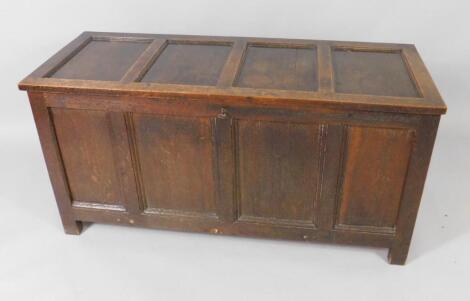 A late 17th/early 18thC panelled oak coffer