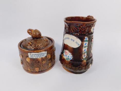 A late 19thC Bargeware biscuit barrel