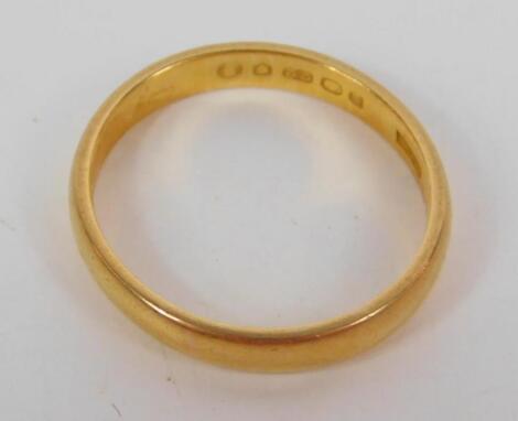 A 22ct gold wedding band