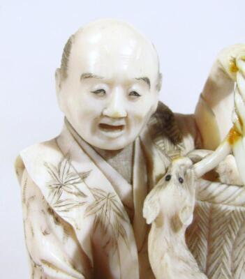 A Japanese Taisho period ivory figure of a gentleman - 6