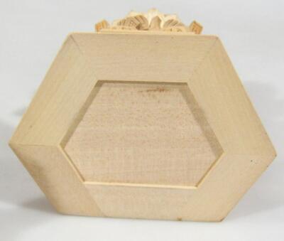 A set of six coasters - 6