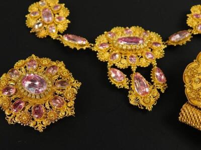 A suite of early 19thC pink topaz jewellery - 2