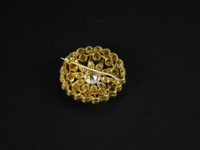 A diamond circular brooch - 2