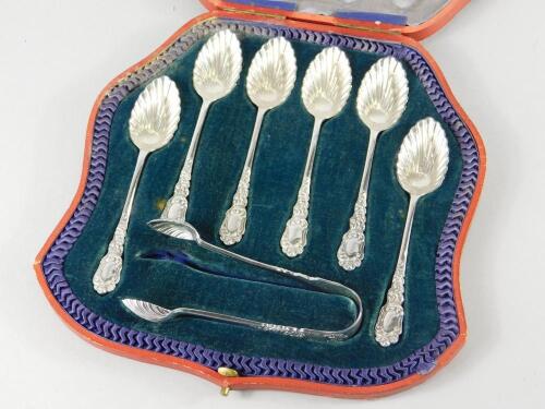 Cased set of teaspoons and sugar bows