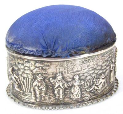 An Edwardian silver pin cushion - 2