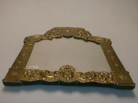 An early 20thC wall mirror