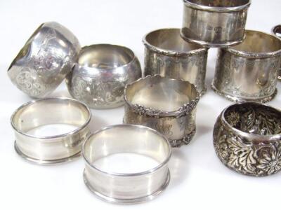 Various silver napkin rings - 4