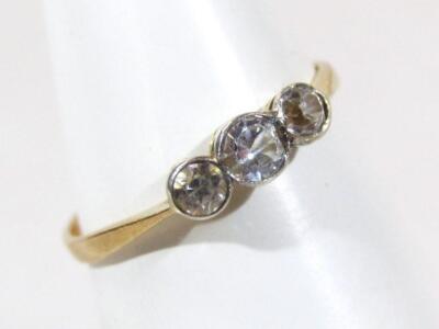 An 18ct gold diamond solitaire ring - 4