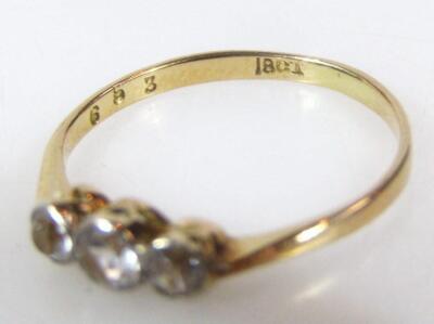 An 18ct gold diamond solitaire ring - 5