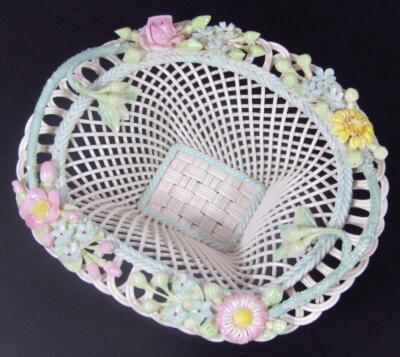 An early 20thC Belleek basket - 2