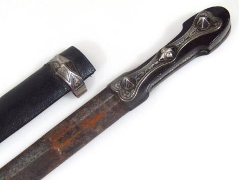 A late 19thC Middle Eastern dagger