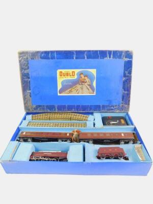 A Hornby dublo Duchess of Atholl passenger train set