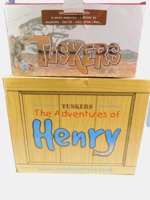 A Tuskers Henry & Henrietta Two by Two sculpture - 3