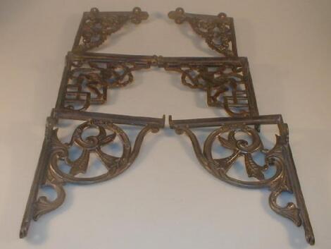 A pair of 8" iron cistern brackets