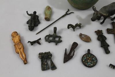 Various medieval and other artefacts ground finds detected finds etc. - 2