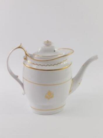 An early 19thC porcelain coffee pot