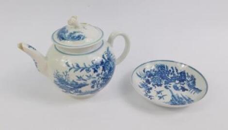 A Worcester First Period blue and white porcelain teapot