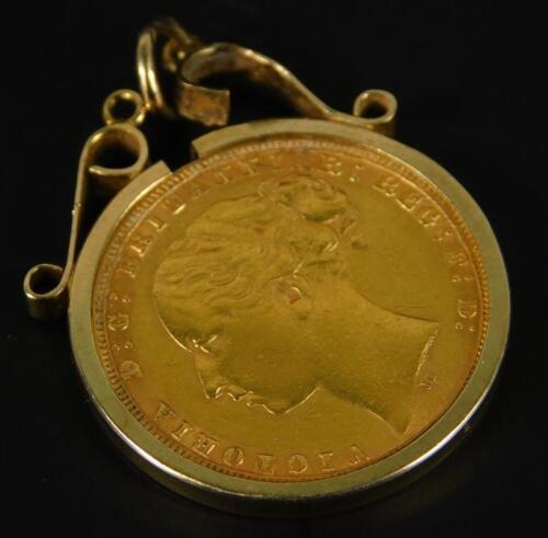 A Victorian full gold sovereign pendant