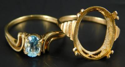 Two 9ct gold dress rings