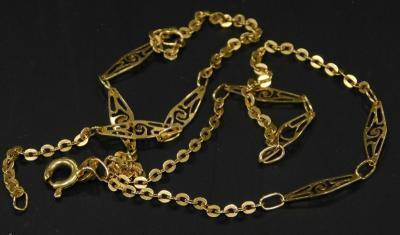 An 18ct gold fancy link chain