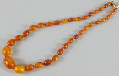 A 20thC Baltic amber style necklace