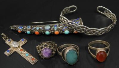 Various silver and other jewellery