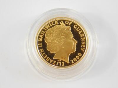 A Guernsey gold proof £25 coin 2000 - 3