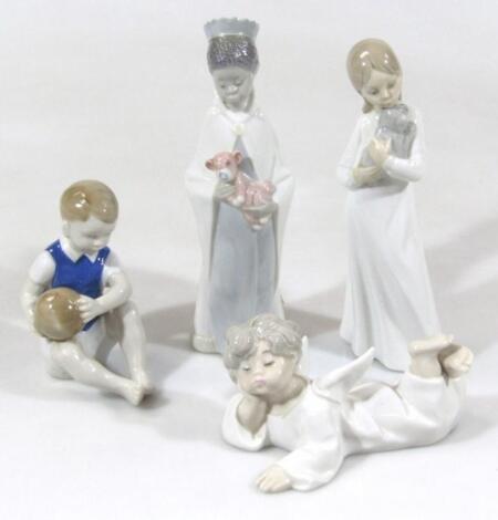 Various Lladro figures