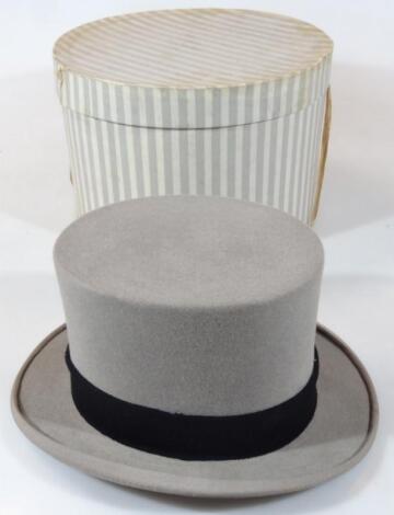 A mid 20thC Thomas Townend and Co Lime Street top hat