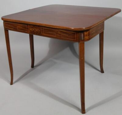 A 19thC mahogany and boxwood sprung Sheraton style tea table - 2