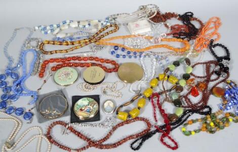 Various modern costume jewellery