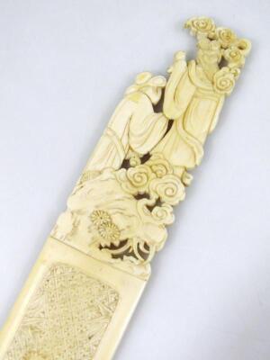 A Japanese late Meiji period ivory page turner - 5