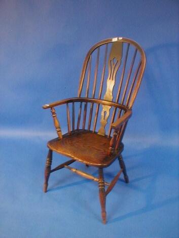 A George III ash and elm Windsor chair