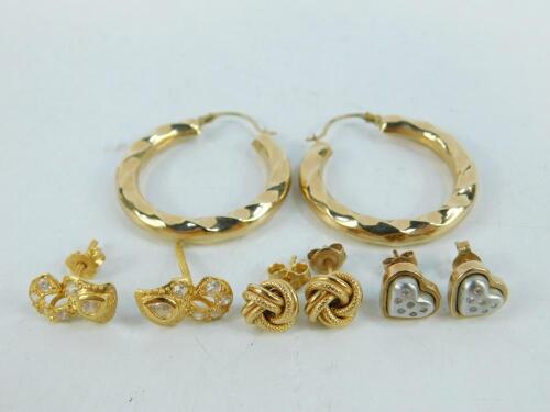 A pair of 9ct gold hoop earrings