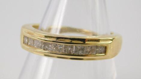 A 9ct gold dress ring