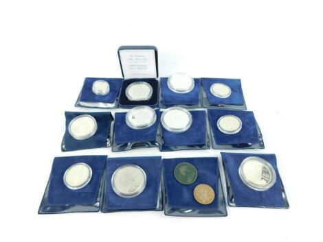 Silver and commemorative coins including Chinese coins 2001